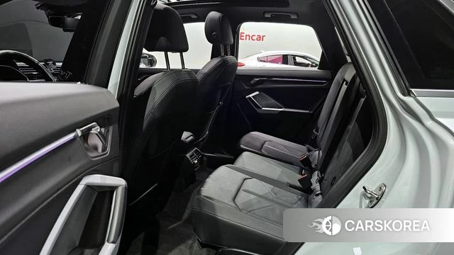 Audi Q3 (F3) 2022 Белый из Кореи, фото 3