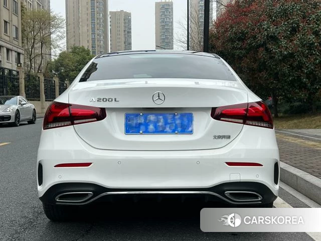 Mercedes-Benz Class A 2022 Белый из Китая, фото 3
