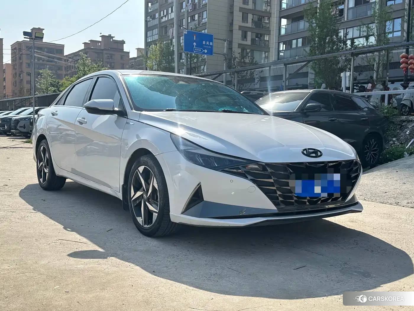 Hyundai Elantra 2022 Белый из Китая, фото 3