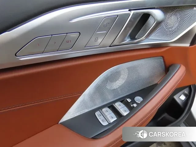 BMW 8 Series (G15) 2024 Серый из Кореи, фото 3