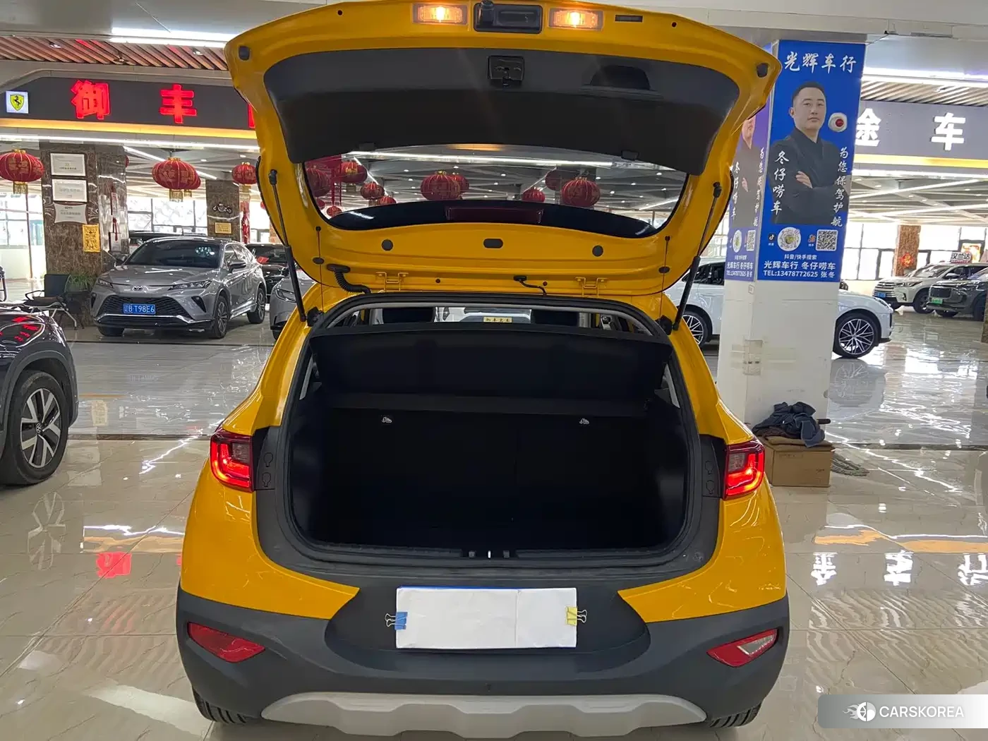 Kia KX1 2022 Yellow/orange из Китая, фото 3