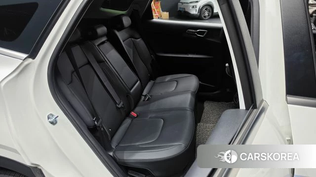 Kia Sportage 5th Generation 2024 Белый из Кореи, фото 3