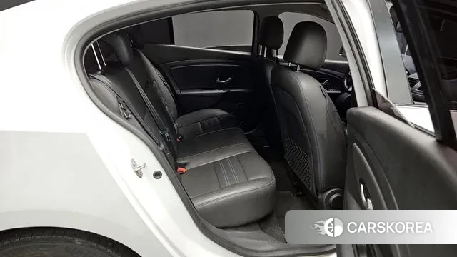 Renault Korea (Samsung) SM3 Z.E. 2019 Белый из Кореи, фото 3