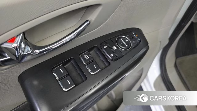Kia The New Carnival 2018 Белый из Кореи, фото 3
