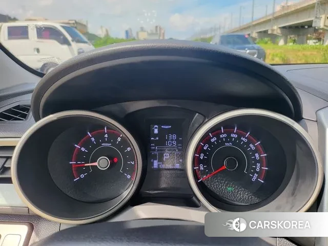 Ssangyong Tivoli Armor 2018 Белый из Кореи, фото 3