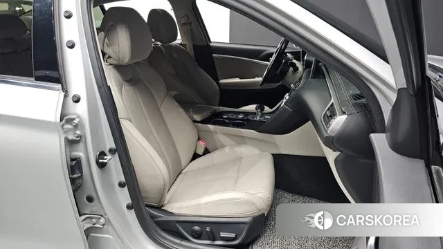 Genesis G70 2018 Серебристо-серый из Кореи, фото 3