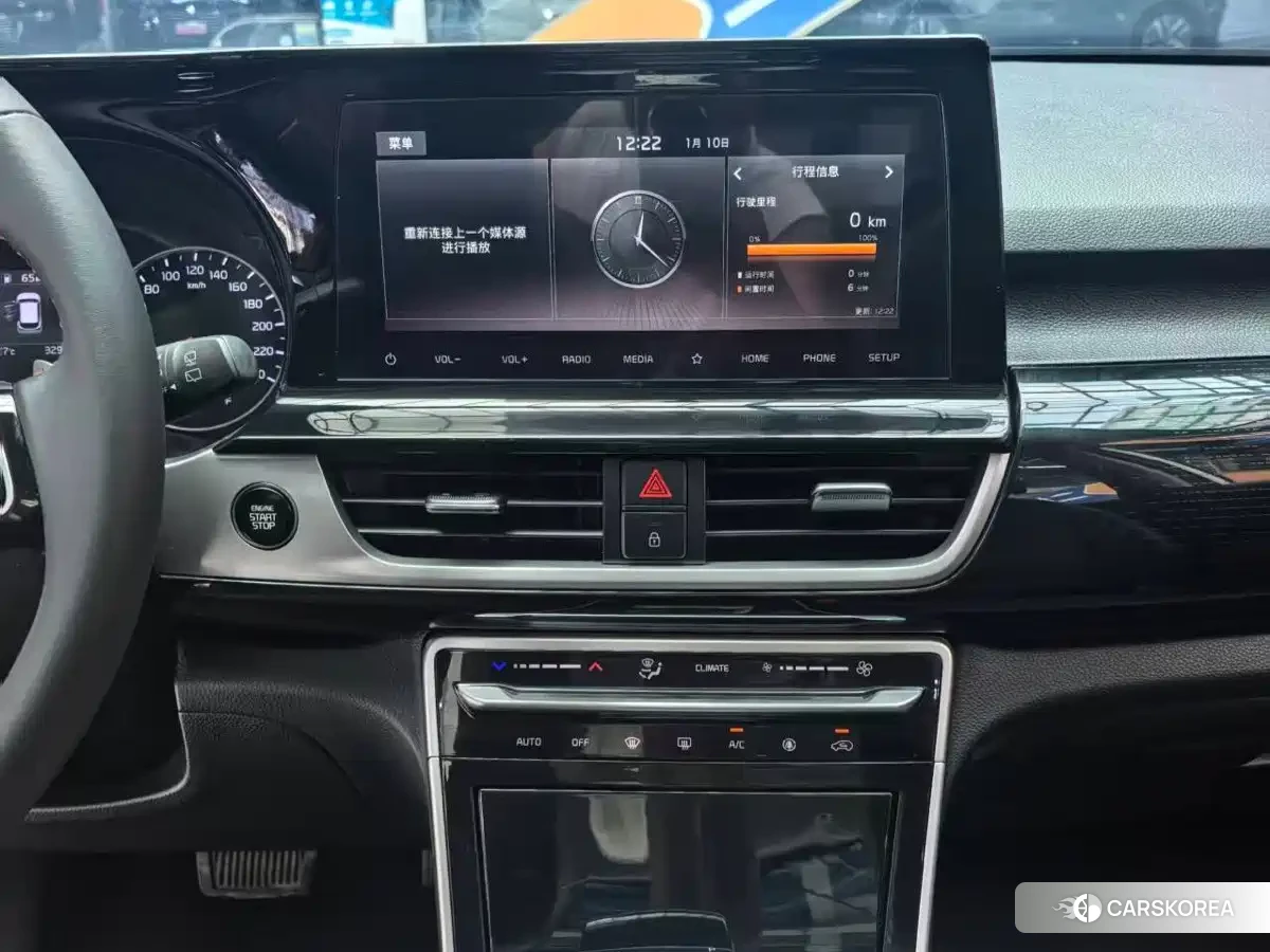 Kia KX3 2022 Белый из Китая, фото 3