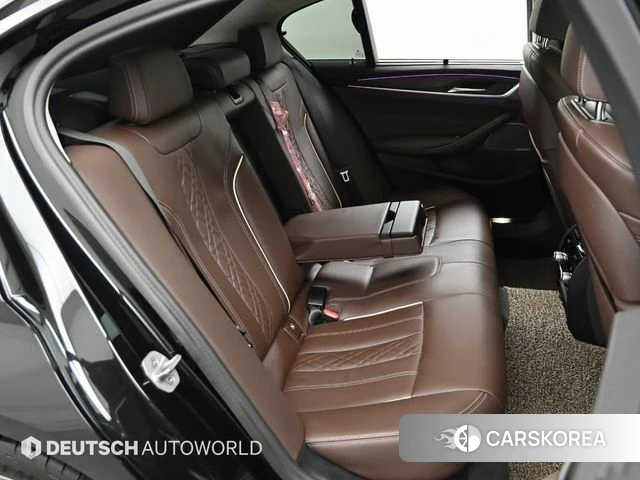 BMW 5 Series (G30) 2023 Черный из Кореи, фото 3