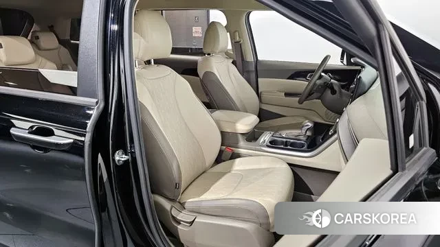 Kia Carnival 4th generation 2022 Черный из Кореи, фото 3