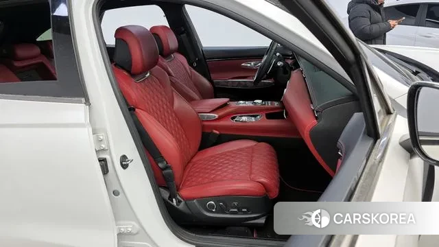 Genesis GV70 2022 Белый из Кореи, фото 3