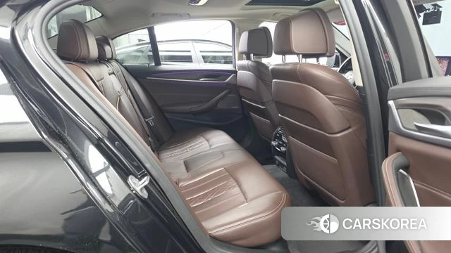 BMW 5 Series (G30) 2020 Черный из Кореи, фото 3