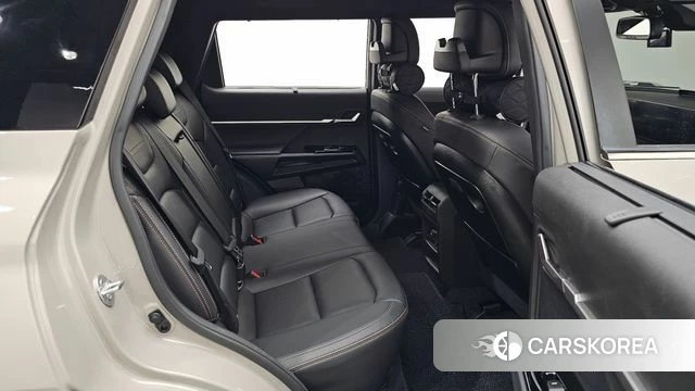 Ssangyong Torres EVX 2024 Жемчужный цвет из Кореи, фото 3