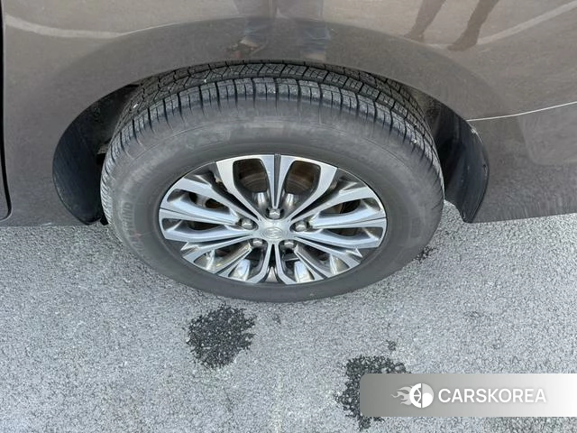Buick GL8 2020 Коричневый из Китая, фото 3
