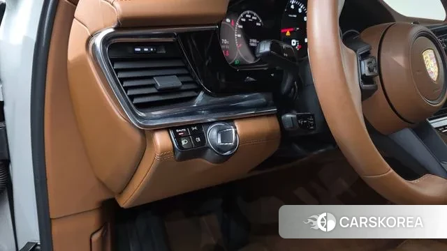 Porsche Panamera (971) 2021 Серебристо-серый из Кореи, фото 3