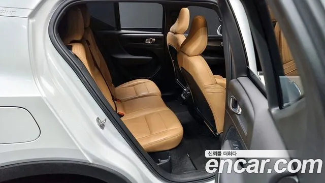 Volvo XC40 2019 Белый из Кореи, фото 3