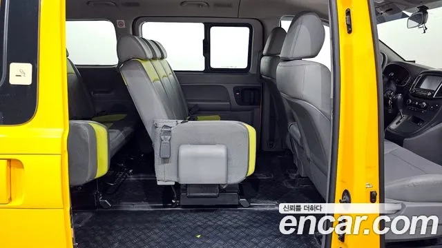 Hyundai The New Grand Starex 2018 Желтый из Кореи, фото 3