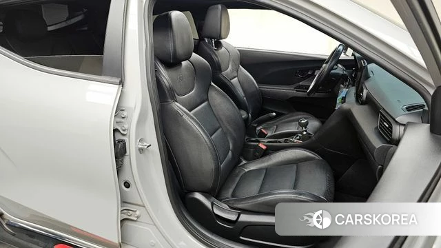 Hyundai Veloster (JS) 2021 Серебряный из Кореи, фото 3