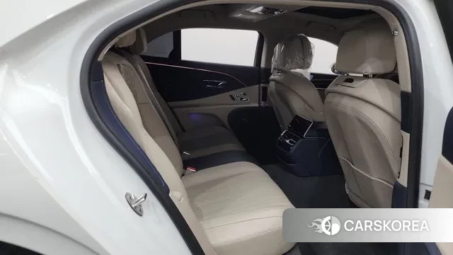 Bentley Flying Spur 3rd Generation 2022 Белый из Кореи, фото 3