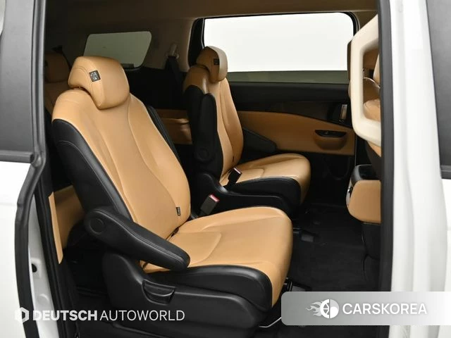 Kia Carnival 4th generation 2023 Белый из Кореи, фото 3