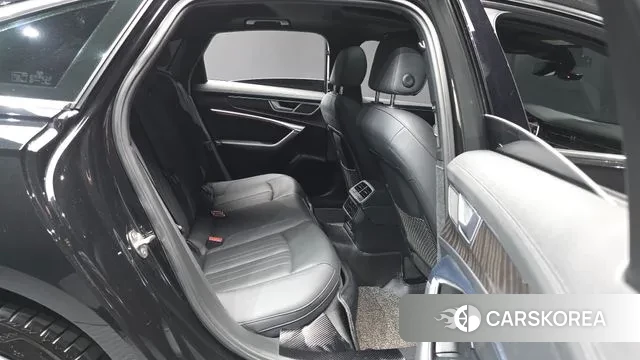 Audi A6 (C8) 2023 Черный из Кореи, фото 3