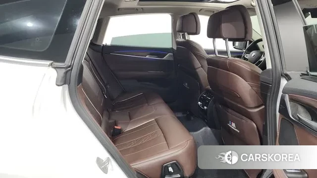 BMW 6 Series GT (G32) 2023 Белый из Кореи, фото 3