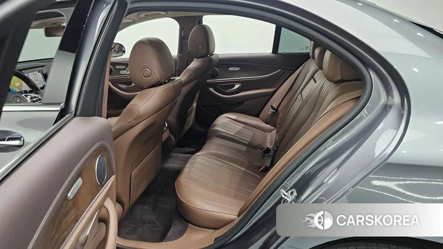 Mercedes-Benz E-Class W213 2019 Серый из Кореи, фото 3