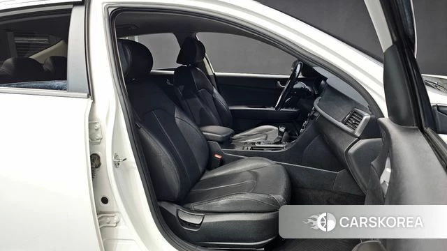 Kia The New K5 2nd generation 2019 Белый из Кореи, фото 3
