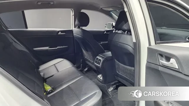 Kia Sportage 4th Generation 2018 Белый из Кореи, фото 3