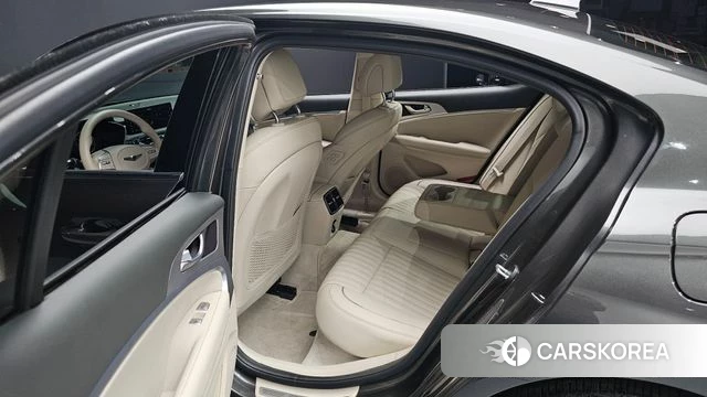 Genesis The New G70 2022 Серый из Кореи, фото 3