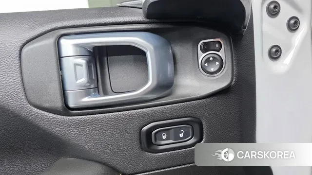 Jeep Wrangler (JL) 2024 Белый из Кореи, фото 3