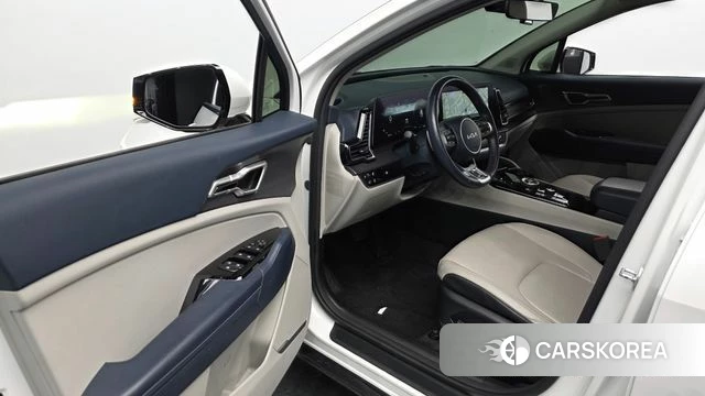 Kia Sportage 5th Generation Hybrid 2024 Белый из Кореи, фото 3