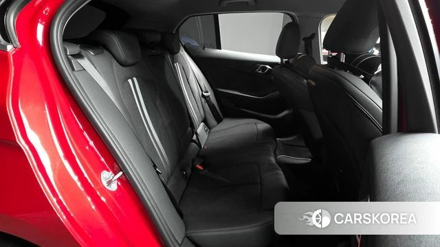 BMW 1 Series (F40) 2020 Красный из Кореи, фото 3