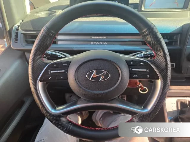 Hyundai Staria 2022 Серебряный из Кореи, фото 3