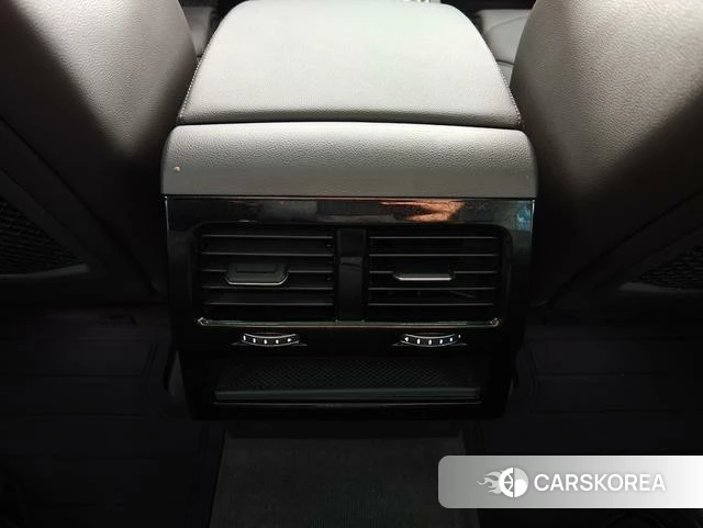 Volkswagen Touareg 2019 Черный из Китая, фото 3