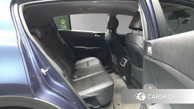 Kia Sportage The Bold 2021 Серый из Кореи, фото 3