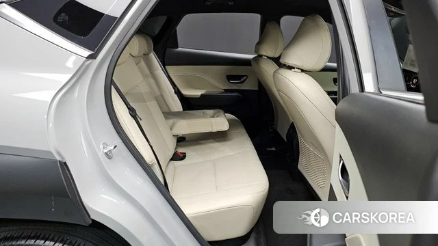 Hyundai Kona (SX2) 2023 Серебристо-серый из Кореи, фото 3