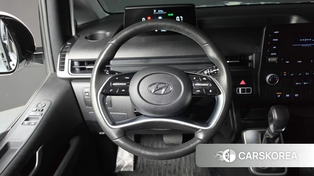 Hyundai Staria 2023 Белый из Кореи, фото 3
