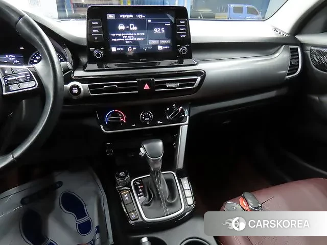 Kia Seltos 2019 Белый из Кореи, фото 3