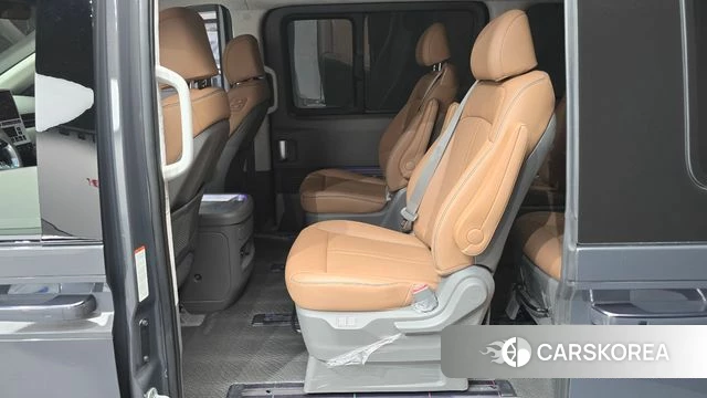 Hyundai Staria 2025 Серый из Кореи, фото 3