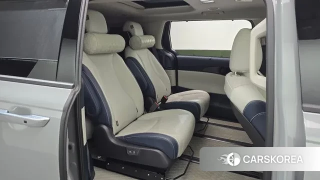 Kia The New Carnival 4th Generation 2024 Серебристо-серый из Кореи, фото 3