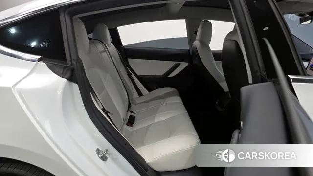 Tesla Model 3 2020 Белый из Кореи, фото 3