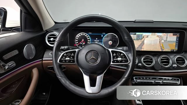 Mercedes-Benz E-Class W213 2019 Белый из Кореи, фото 3