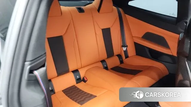 BMW M4 (G82) 2022 Цвет галактики из Кореи, фото 3