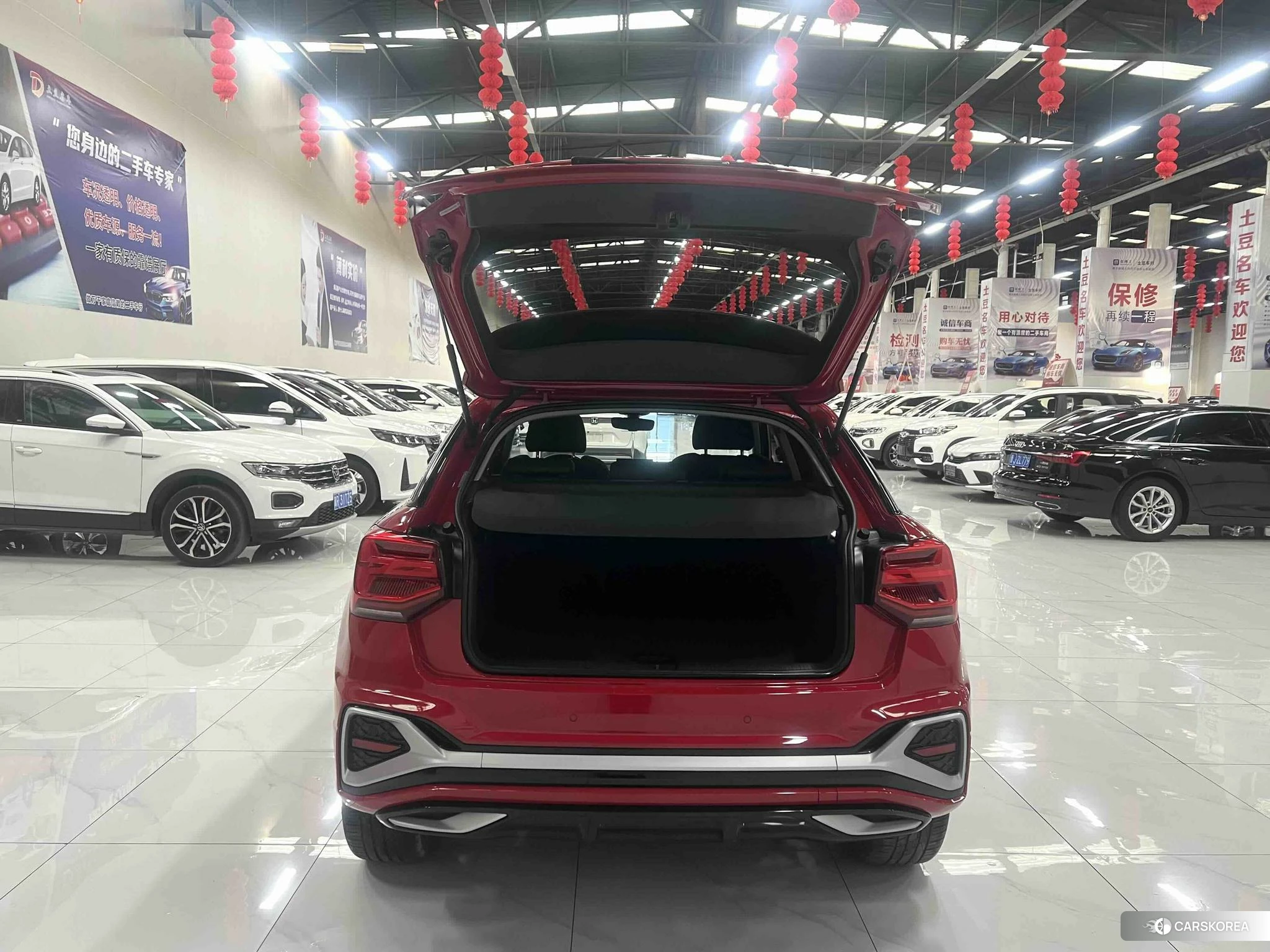 Audi Q2L 2021 Красный из Китая, фото 3
