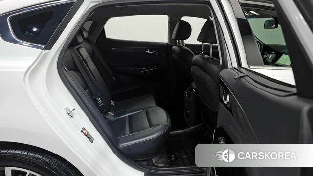 Kia K7 Premier Hybrid 2020 Белый из Кореи, фото 3