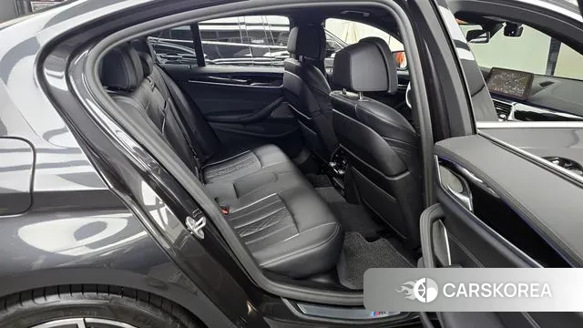 BMW 5 Series (G30) 2021 Серый из Кореи, фото 3