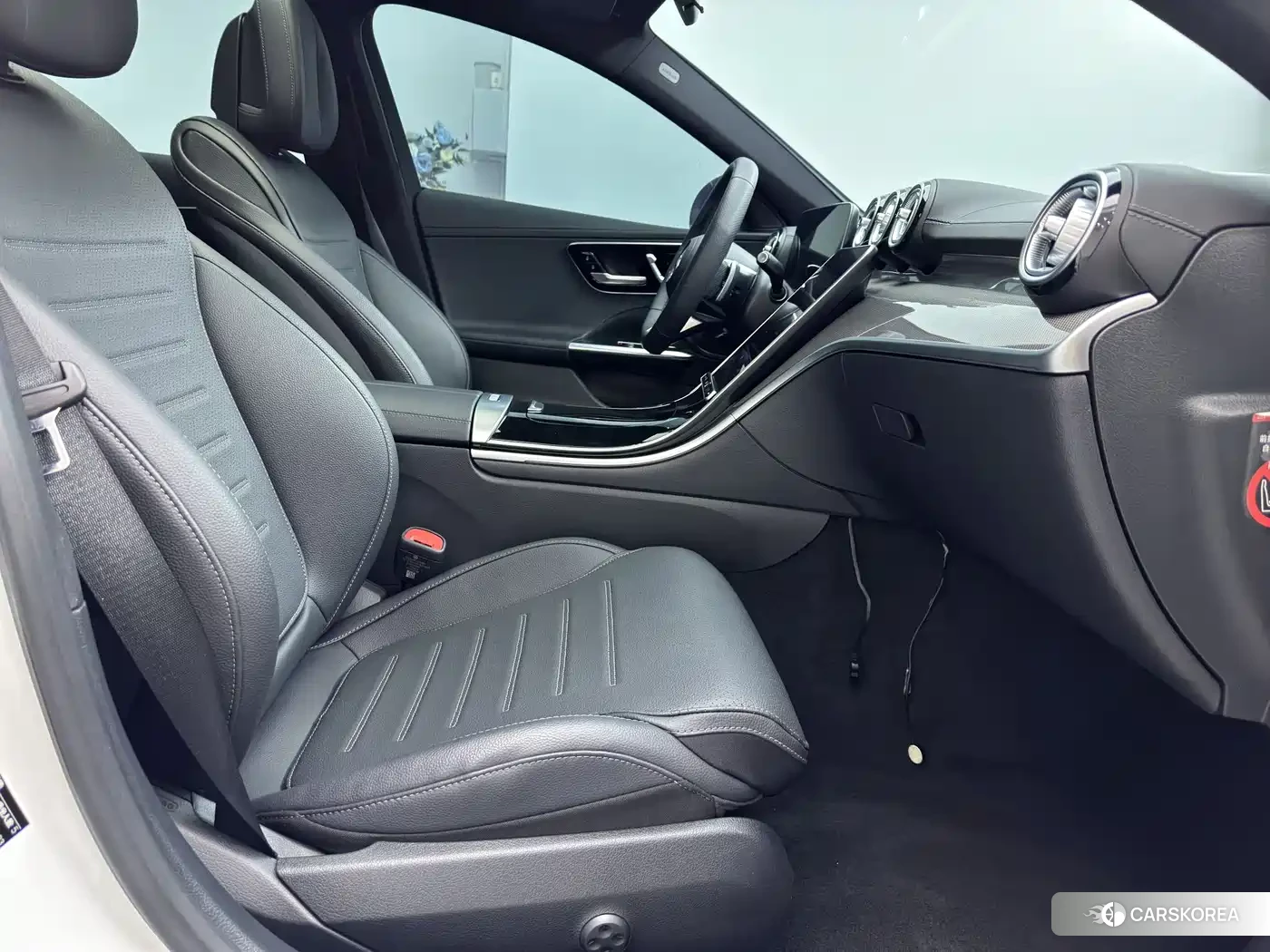 Mercedes-Benz C-class 2024 Белый из Китая, фото 3