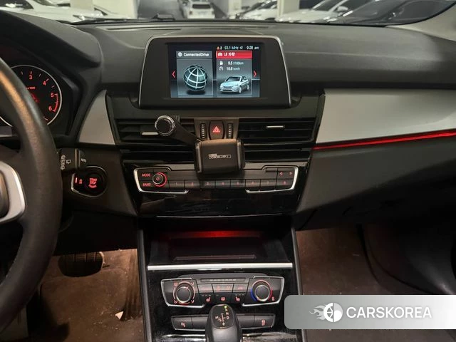 BMW 2 Series Active Tourer (F45) 2018 Белый из Кореи, фото 3