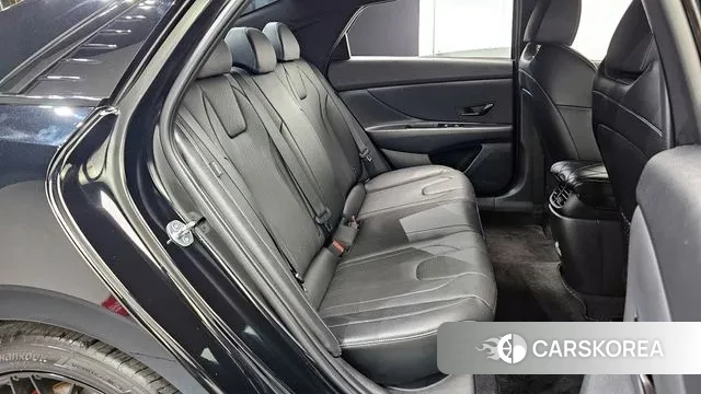 Hyundai The New Avante (CN7) 2024 Черный из Кореи, фото 3