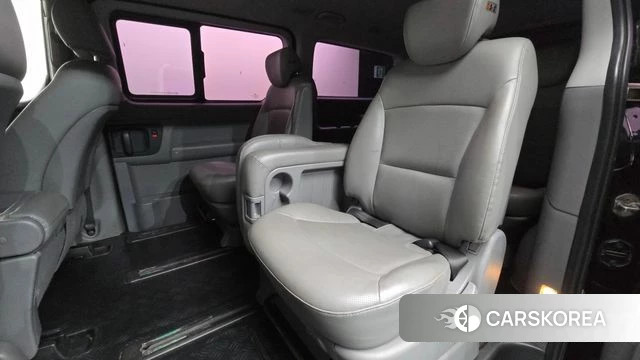 Hyundai The New Grand Starex 2018 Черный из Кореи, фото 3